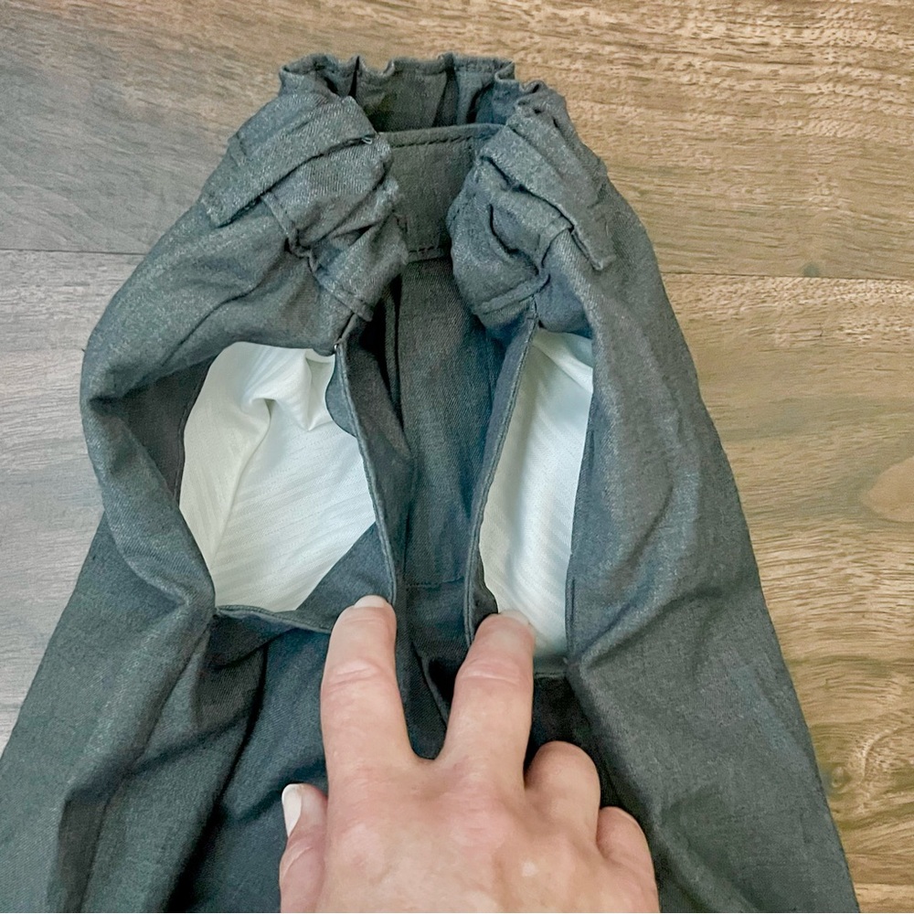 Chaps Kids Boys Gray Dress Pants Adjustable Elastic Waist Size 6 Regular - Picture 2 of 9